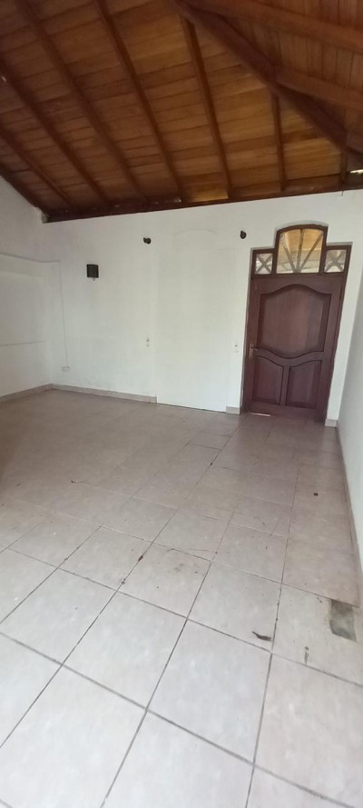 8 Bedroom House for Rent in Colombo 04 | LKR 750,000 Per Month (HS4924)-2