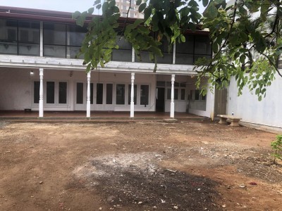 Prime Two-Storey Commercial Property for Lease in Colombo 04 | LKR 1.2 Million Per Month (Negotiable) (CP4922)