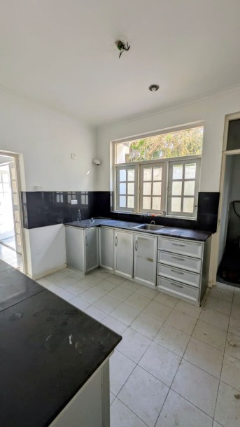 3BR Unfurnished House for Rent in Colombo 07 | LKR 580,000 per Month (HS4920)-6