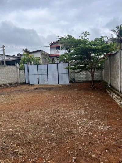 Bare Land for Sale in Attidiya, Mount Lavinia | LKR 2.2 Million Per Perch (LA4936)-4
