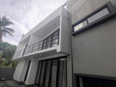 Modern House / Commercial Property for Sale in Mirihana, Nugegoda | LKR 59.5 Million (HS4930)