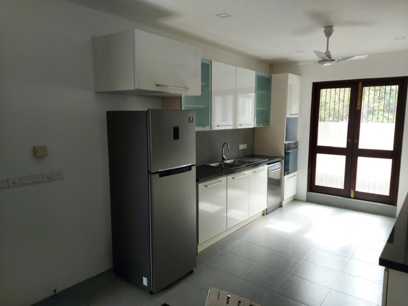 4 Bedroom Modern House for Rent in Colombo 07 | USD 3,700 Per Month (HS4935)-12