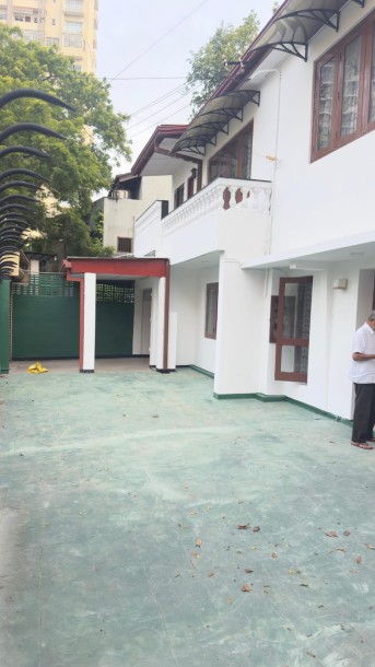 8 Bedroom Two-Unit House for Rent in Colombo 05 | LKR 1 Million Per Month (HS4966)-6