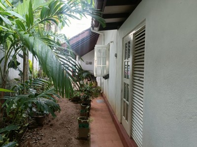 12 Perch Land with House for Sale in Dehiwala | LKR 67.2 Million (LA4952)-6