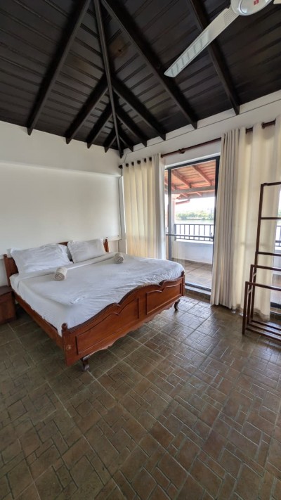 8 Bedroom Waterfront Villa for Sale in Bentota | LKR 330 Million (Negotiable) (VL4956)-3
