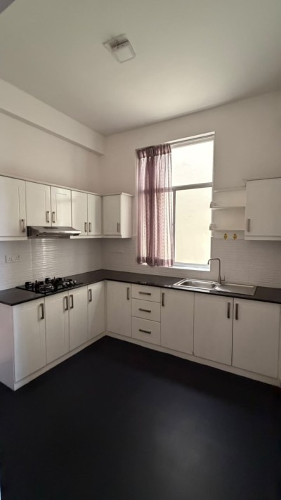 4 Bedroom Sea View Apartment for Sale at Span Tower, Colombo 06 | LKR 89 Million (AP4961)-6