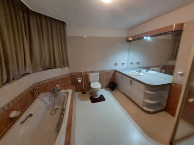 2 Bedroom Apartment for Rent at Crescat Residencies, Colombo 03 | LKR 450,000 Per Month (AP4969)-5