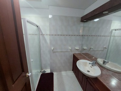 2 Bedroom Apartment for Rent at Crescat Residencies, Colombo 03 | LKR 450,000 Per Month (AP4969)-6