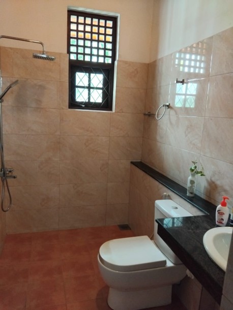 4BR House for Sale in Koswatte, Battaramulla | LKR 65 Million (HS4971)-9