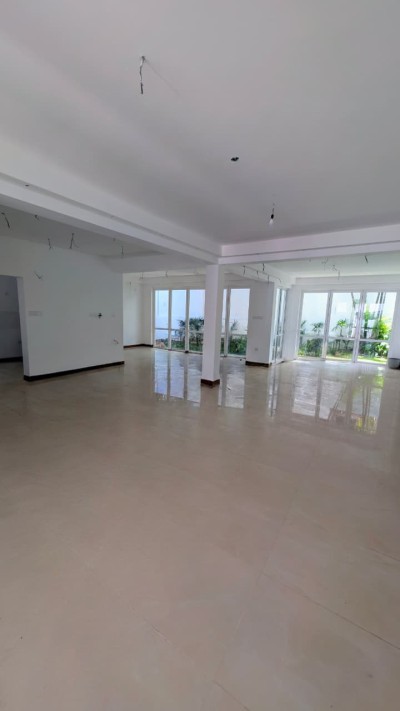 5 Bedroom Modern House for Sale in Colombo 05 | LKR 350 Million (Negotiable) (HS4990)