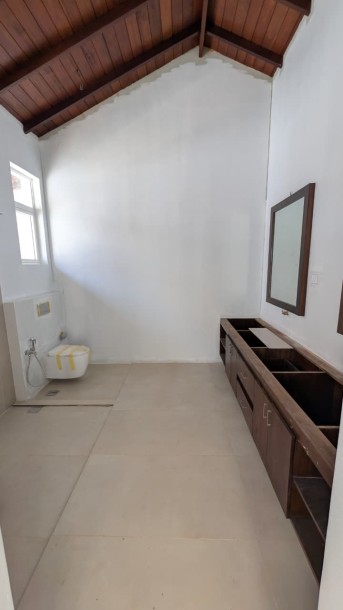 5 Bedroom Modern House for Sale in Colombo 05 | LKR 350 Million (Negotiable) (HS4990)-5