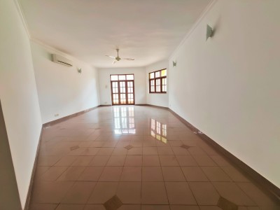 4 Bedroom Architect-Designed House for Sale in Rajagiriya | LKR 225 Million Negotiable (HS4985)-2