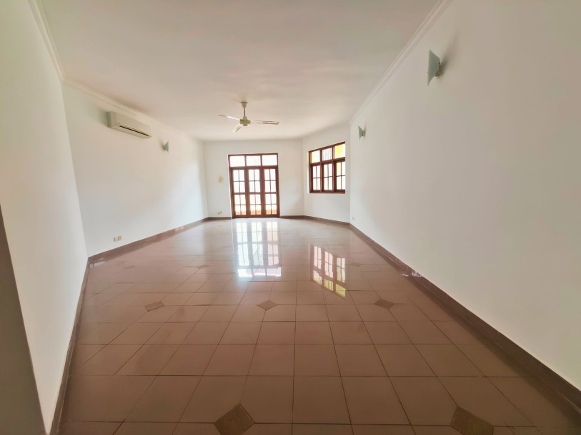 4 Bedroom Architect-Designed House for Sale in Rajagiriya | LKR 225 Million Negotiable (HS4985)-2