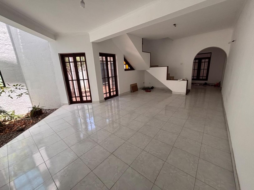 6BR House with Annex for Sale in Attidiya, Dehiwala | LKR 80 Million (HS4989)-2