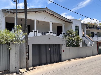 6BR House with Annex for Sale in Attidiya, Dehiwala | LKR 80 Million (HS4989)