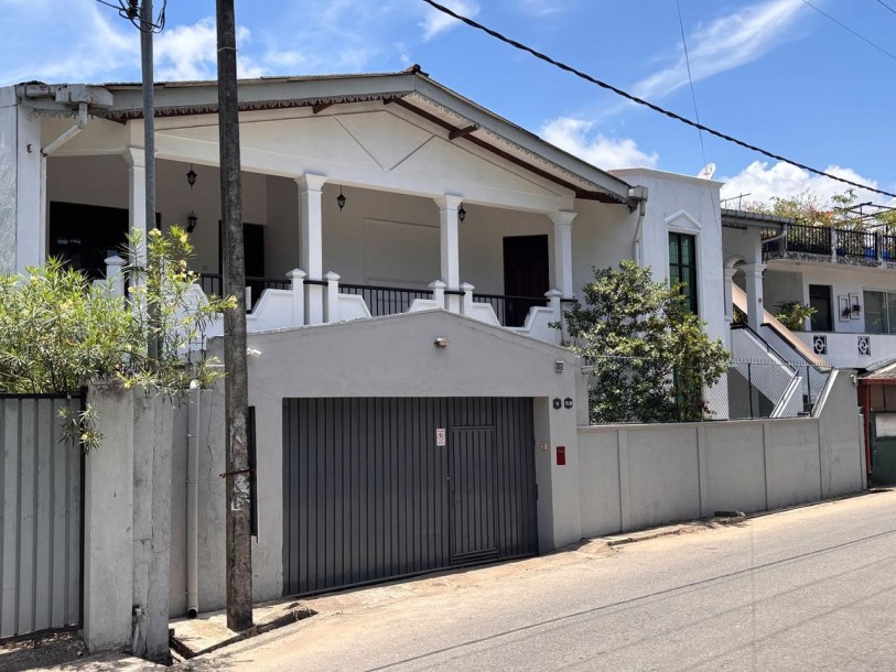 6BR House with Annex for Sale in Attidiya, Dehiwala | LKR 80 Million (HS4989)-1