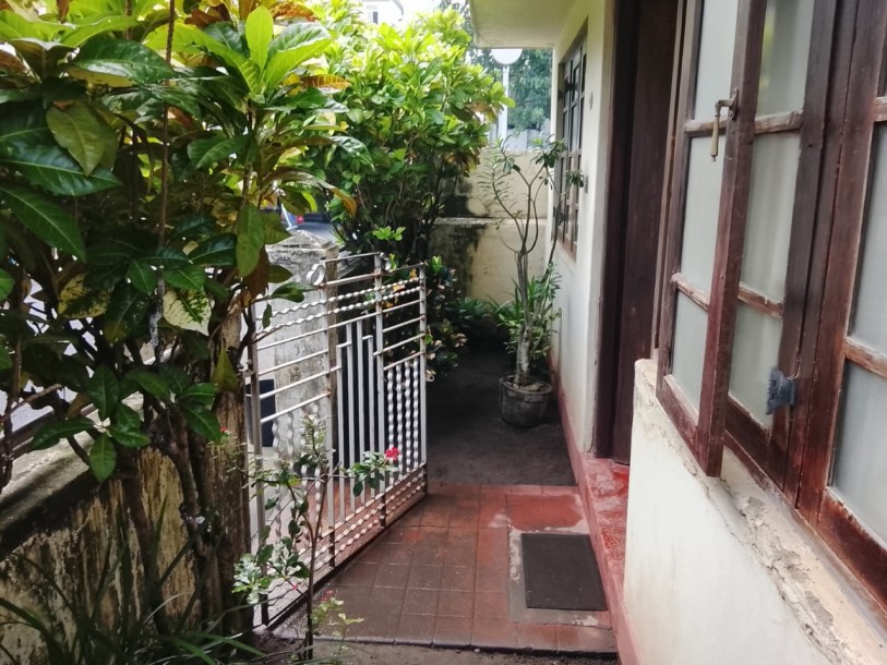 Prime Property for Sale on Laurie’s Road, Colombo 04 | LKR 190.8 Million (HS5001)-4