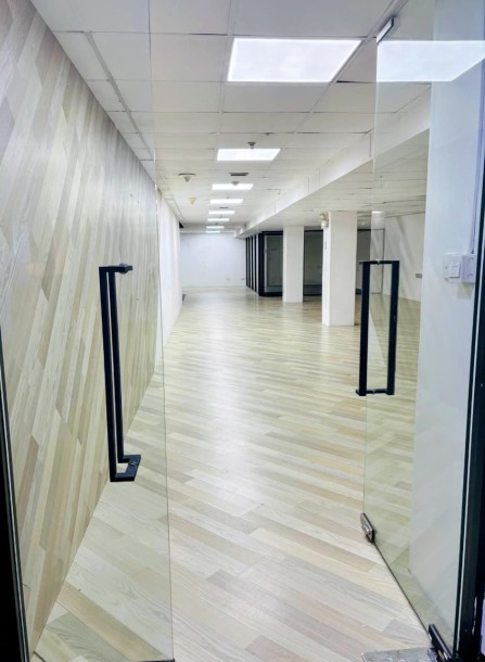 Flagship Commercial Space for Rent in Colombo 03 | LKR 1,140,700 Per Month (CP4997)-5