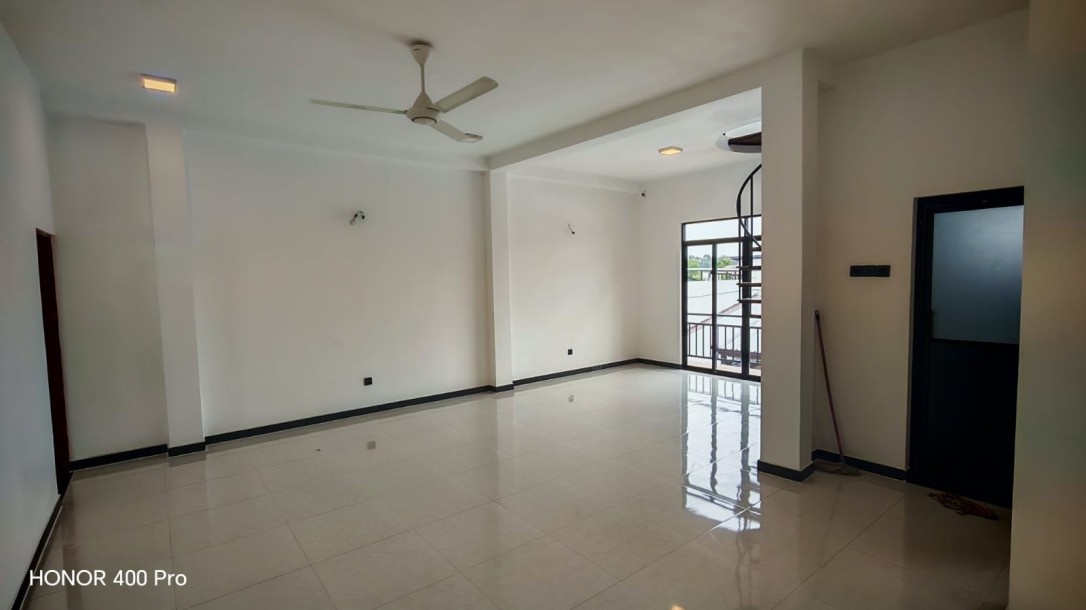 4-Bedroom House for Sale in Malabe, Thunadahena | LKR 35 Million (HS5008)-15