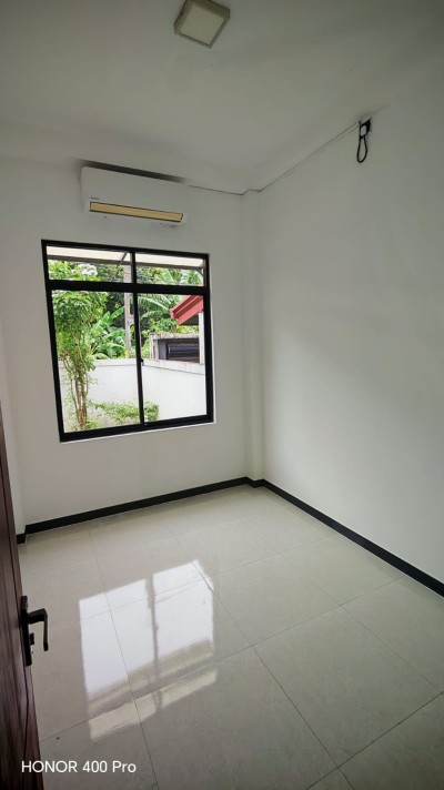 4-Bedroom House for Sale in Malabe, Thunadahena | LKR 35 Million (HS5008)-12