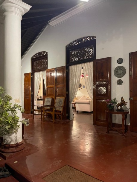Antique Colonial Villa for Sale in Colombo 07 | Investment LKR 950 Million (VL5010)-4