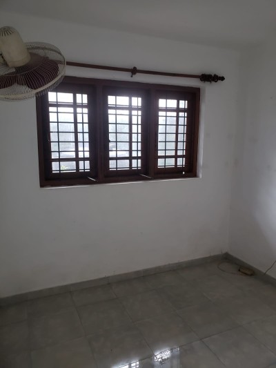 4 Bedroom Three-Storey House for Sale in Pita Kotte | LKR 118 Million (HS5048)-9