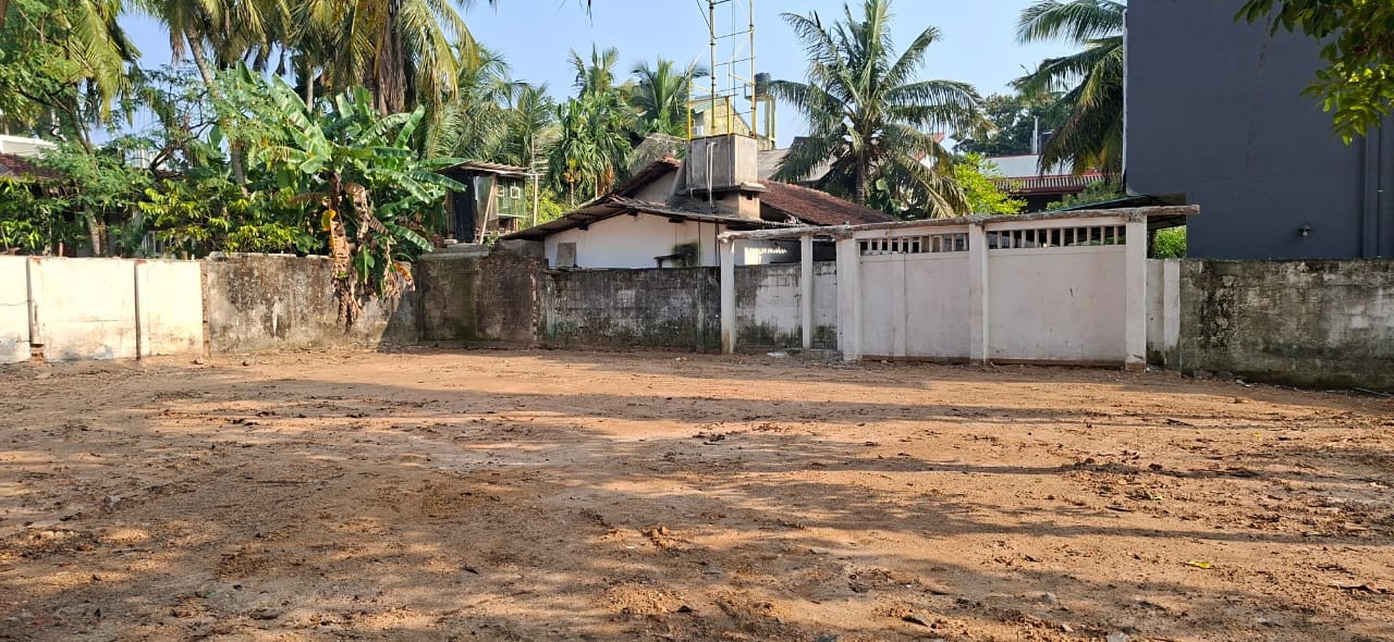 20.5 Perches Land for Sale in Udahamulla, Nugegoda | LKR 3.5 Million Per Perch (LA5020)-2