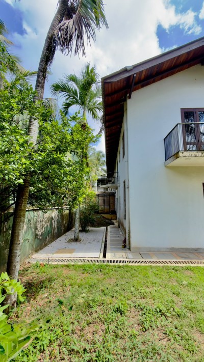 5 Bedroom Luxury House for Sale in Malabe | LKR 175 Million  (HS5044)-13