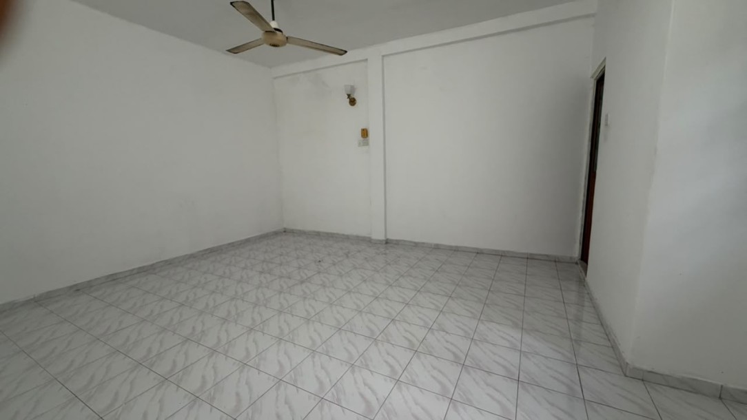 4-Bedroom House for Sale in Kalubowila | LKR 62 Million  (HS5016)-5