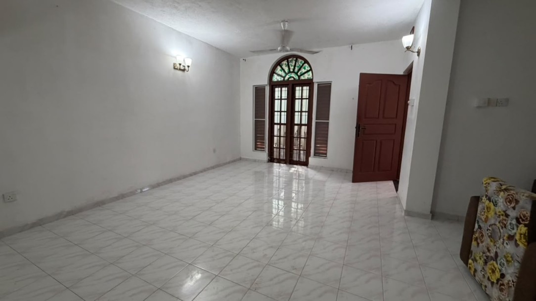 4-Bedroom House for Sale in Kalubowila | LKR 62 Million  (HS5016)-6