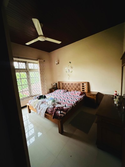 5BR Two-Storey House on 30 Perches for Sale in Maharagama | LKR 112.5 Million (HS5025)-9