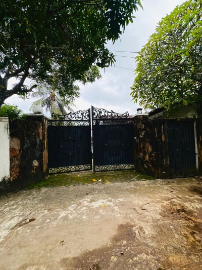 5BR Two-Storey House on 30 Perches for Sale in Maharagama | LKR 112.5 Million (HS5025)-7