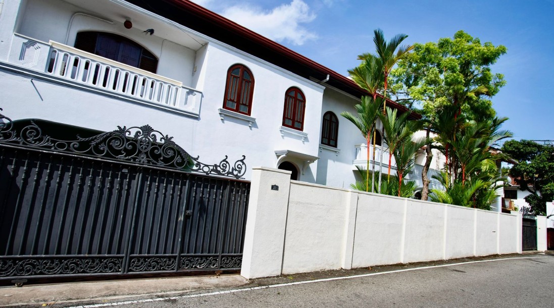 7-Bedroom House for Sale in Nugegoda | LKR 197.5 Million (HS5032)-6