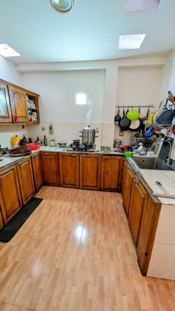 4 Bedroom Residential / Commercial Property for Sale in Colombo 05 | LKR 179 Million (Negotiable) (HS5039)-6