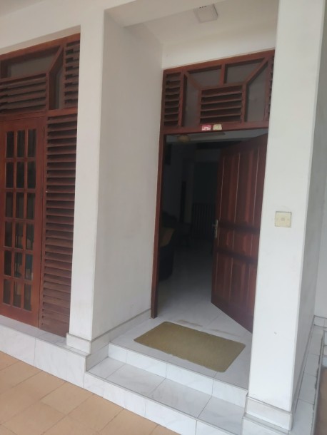 6 Bedroom Three-Storey House for Sale in Ethul Kotte | LKR 75 Million (HS5053)-4