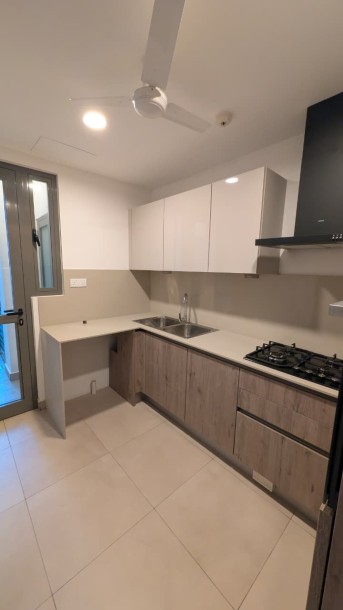 Modern 2-Bedroom Apartment for Sale at Luna Tower, Union Place, Colombo 02 | LKR 93.5 Million (AP5052)-4